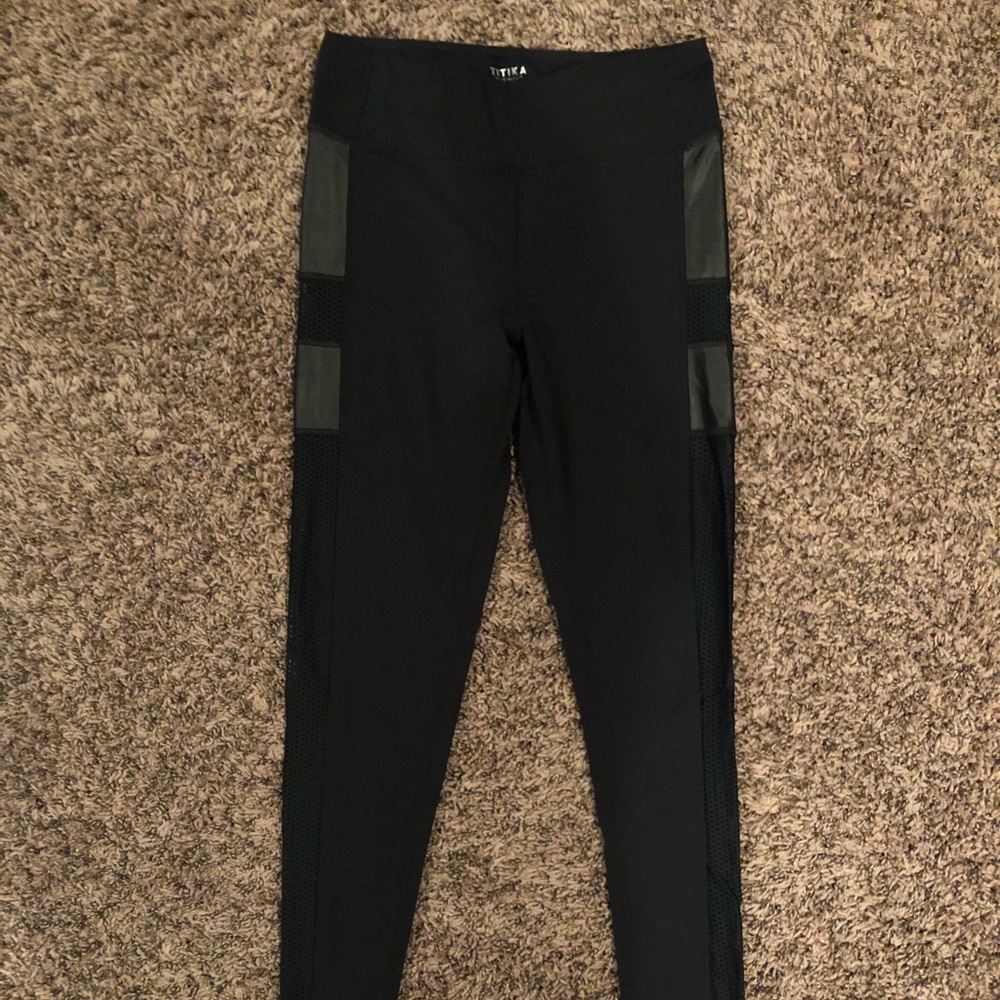 Titika workout leggings